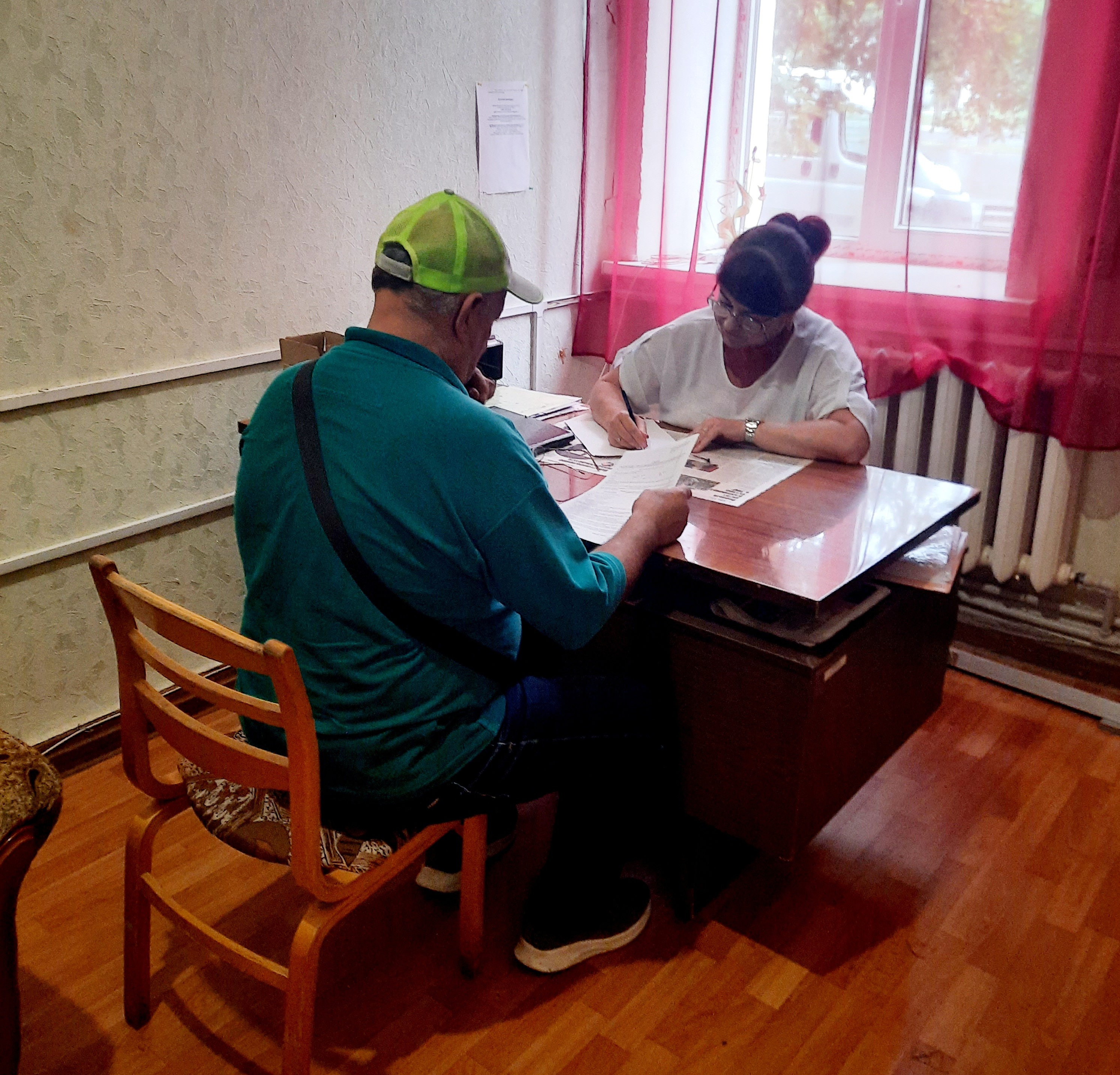 В Алмазной провели выездной приём по вопросам социальной поддержки.