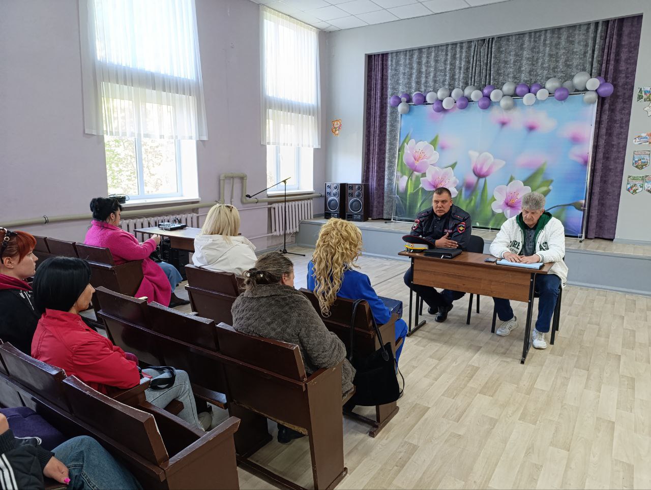 В Стаханове усилили профилактику детского травматизма накануне летних каникул.