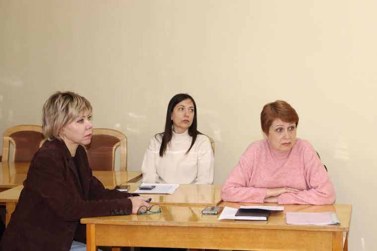В Стаханове одобрили социальный контракт на развитие предпринимательской деятельности. В Стаханове одобрили социальный контракт на развитие предпринимательской деятельности.