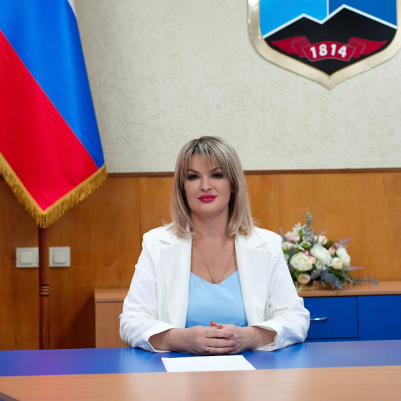 Поздравление врип главы Стаханова Наталии Жулинской с Днем библиотек. Поздравление врип главы Стаханова Наталии Жулинской с Днем библиотек.