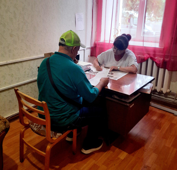 В Алмазной провели выездной приём по вопросам социальной поддержки. В Алмазной провели выездной приём по вопросам социальной поддержки.