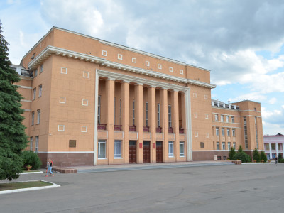 Городской дворец культуры им. Горького Городской дворец культуры им. Горького.