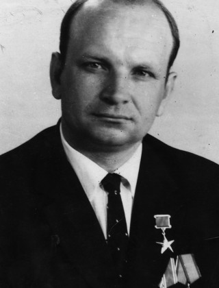 Луговской Дмитрий Иванович Луговской Дмитрий Иванович.